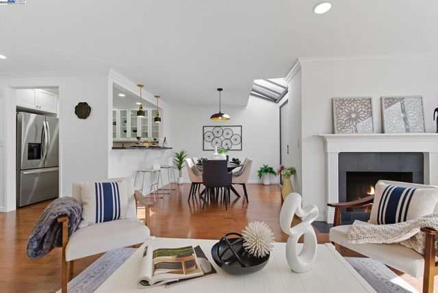 156 Lombard St 28, San Francisco, CA 94111