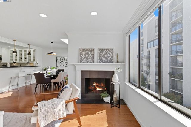 156 Lombard St 28, San Francisco, CA 94111