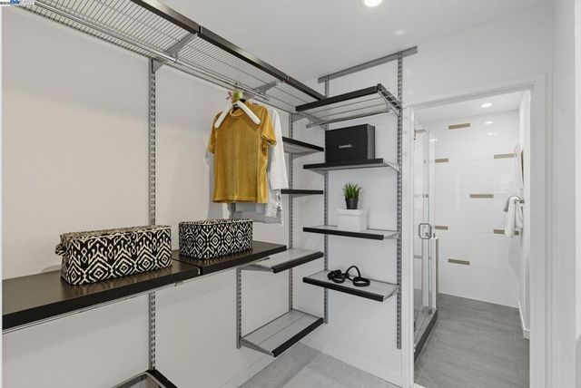 156 Lombard St 28, San Francisco, CA 94111