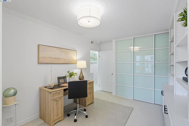 156 Lombard St 28, San Francisco, CA 94111