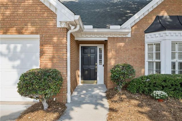 145 Shelli Lane, Roswell, GA 30075