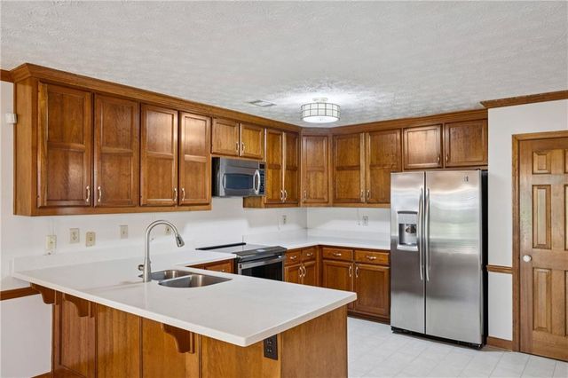 145 Shelli Lane, Roswell, GA 30075
