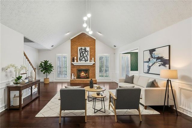 145 Shelli Lane, Roswell, GA 30075