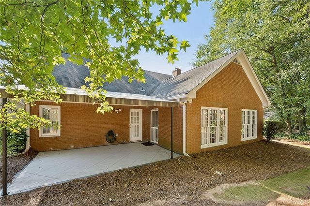 145 Shelli Lane, Roswell, GA 30075