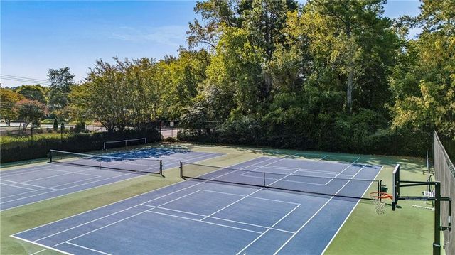 145 Shelli Lane, Roswell, GA 30075