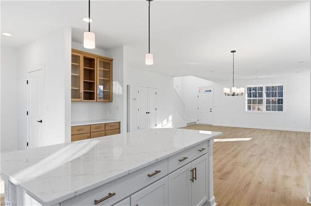 737 Crestfield DR, Chesapeake, VA 23320