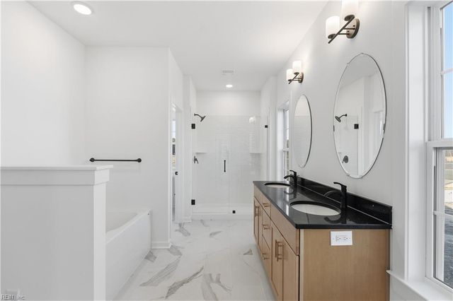 737 Crestfield DR, Chesapeake, VA 23320