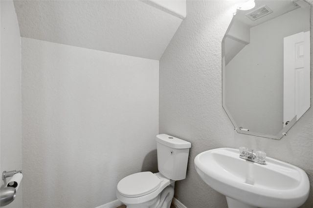 422 Abbey, League City, TX 77573