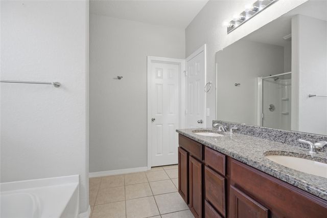 422 Abbey, League City, TX 77573