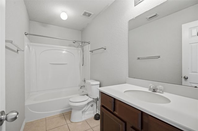 422 Abbey, League City, TX 77573