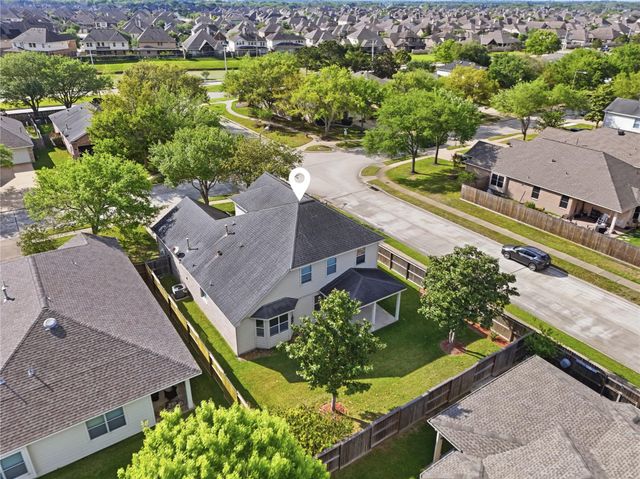 422 Abbey, League City, TX 77573