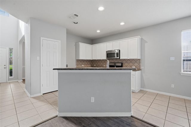 422 Abbey, League City, TX 77573