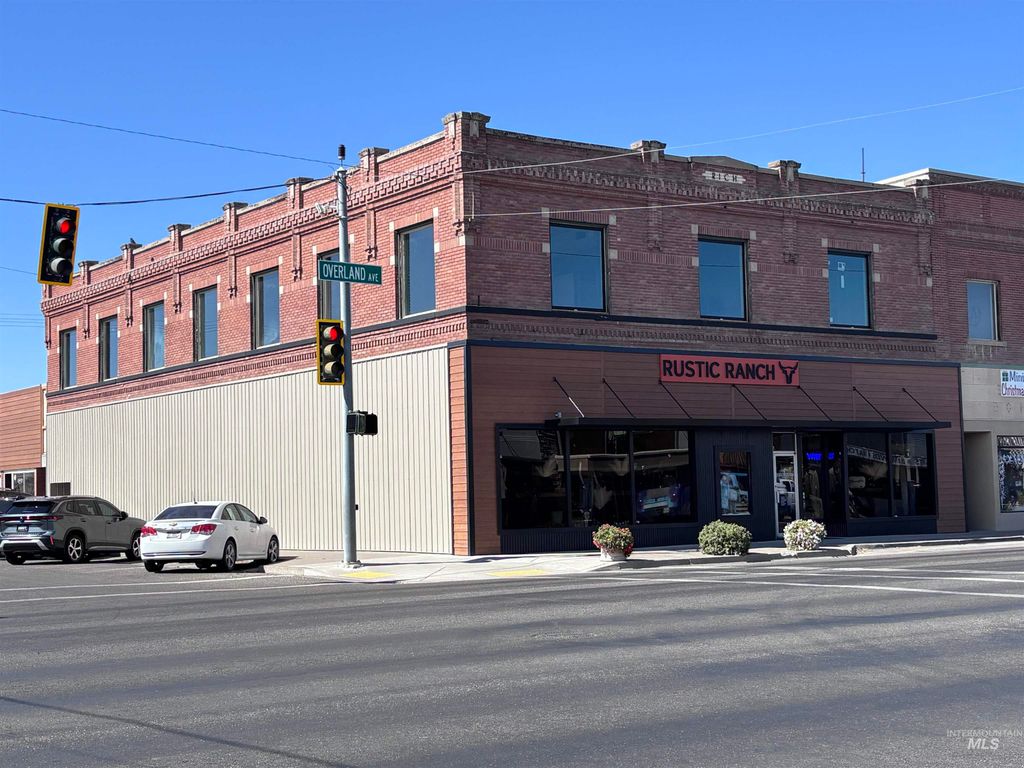 1258 Overland Ave Upstairs Unit, Burley, ID 83318 photo 4