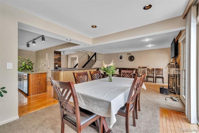 49285 Ashley Court, Shelby Twp, MI 48315