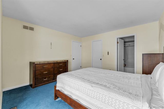 49285 Ashley Court, Shelby Twp, MI 48315