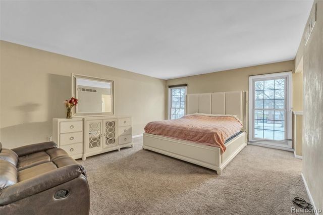 49285 Ashley Court, Shelby Twp, MI 48315