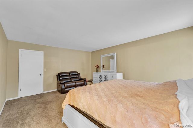 49285 Ashley Court, Shelby Twp, MI 48315