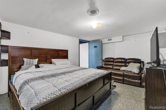 49285 Ashley Court, Shelby Twp, MI 48315