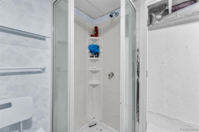 49285 Ashley Court, Shelby Twp, MI 48315