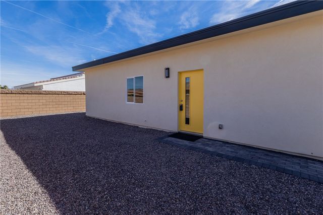370 Riverfront Drive 4, Bullhead City, AZ 86442
