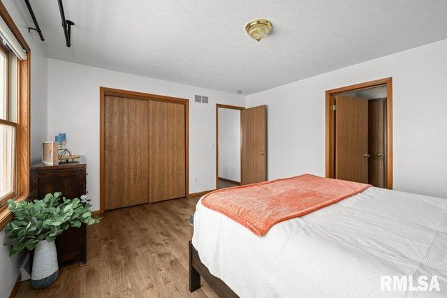 2146 250TH Street, Grand Mound, IA 52751