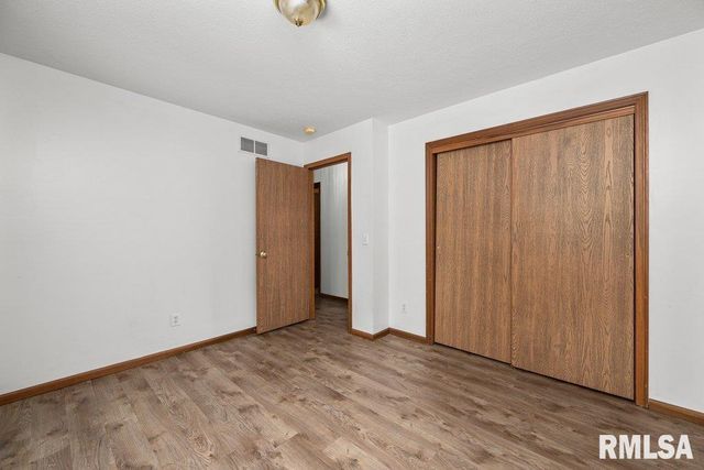 2146 250TH Street, Grand Mound, IA 52751