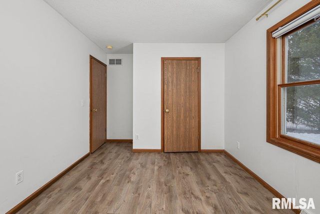 2146 250TH Street, Grand Mound, IA 52751