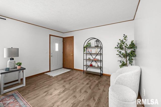 2146 250TH Street, Grand Mound, IA 52751