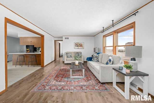 2146 250TH Street, Grand Mound, IA 52751