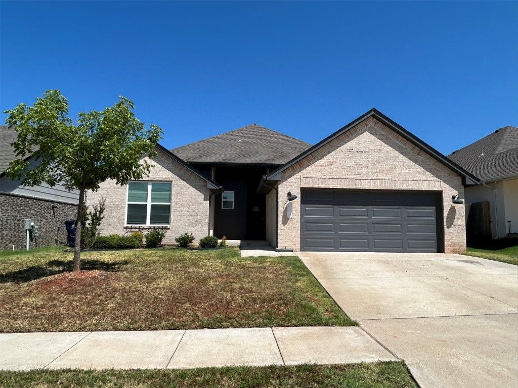 8225 NW 151st Street, Edmond, OK 73013