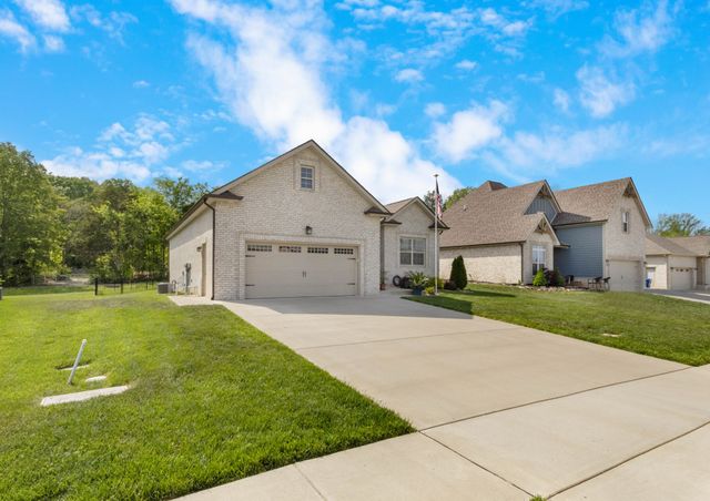 1558 Hereford Blvd, Clarksville, TN 37043