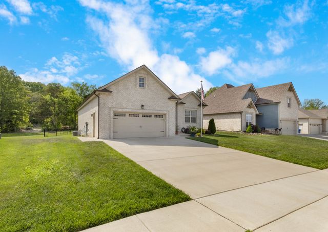 1558 Hereford Blvd, Clarksville, TN 37043