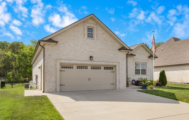 1558 Hereford Blvd, Clarksville, TN 37043