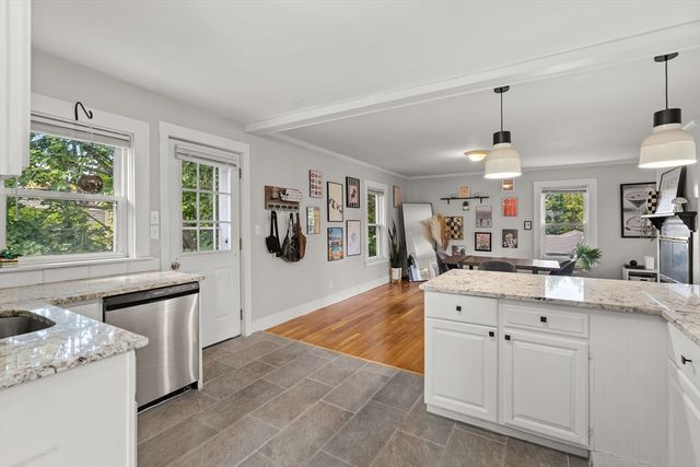 589 Willard St 2, Quincy, MA 02169