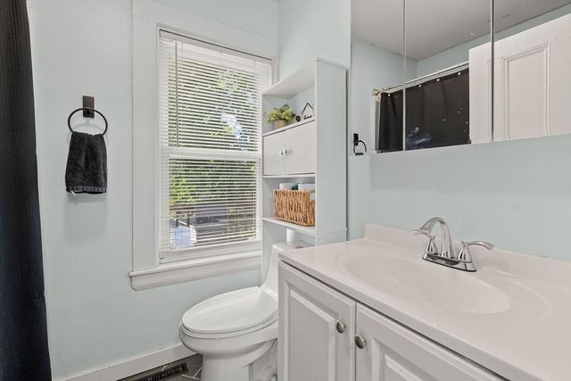 589 Willard St 2, Quincy, MA 02169