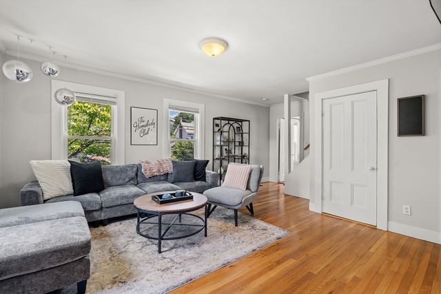 589 Willard St 2, Quincy, MA 02169