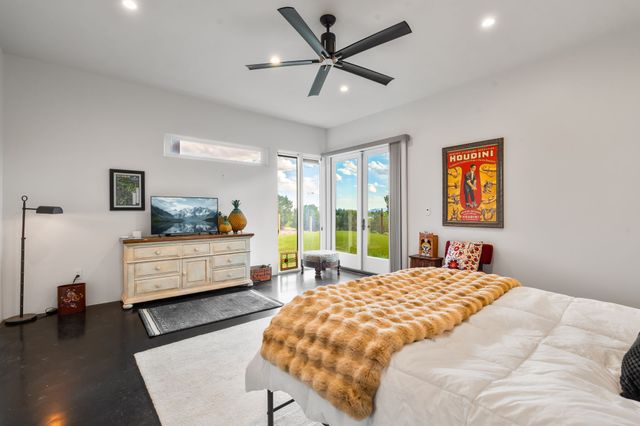5025 Agua Fria Park, Santa Fe, NM 87507