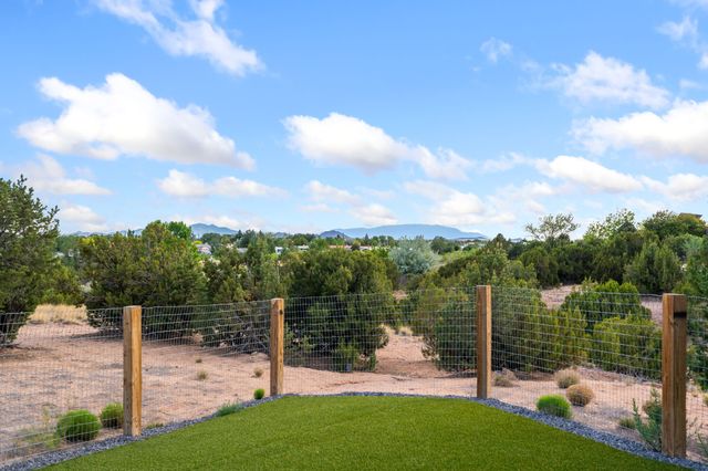 5025 Agua Fria Park, Santa Fe, NM 87507