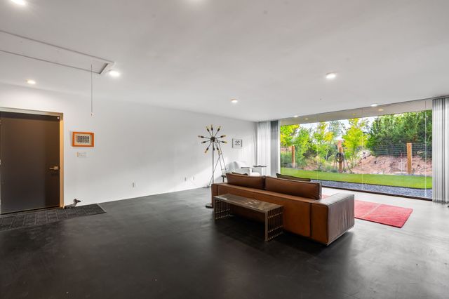 5025 Agua Fria Park, Santa Fe, NM 87507