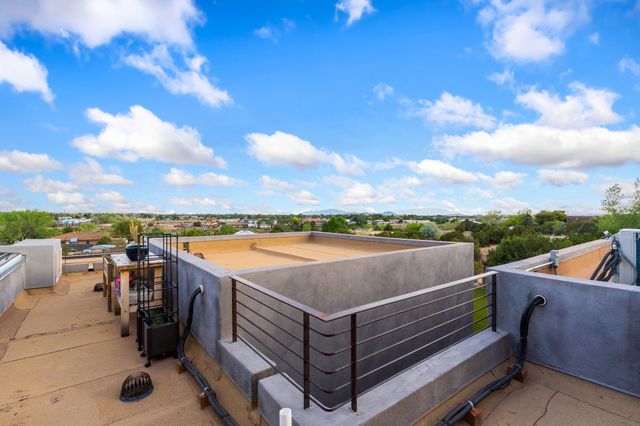5025 Agua Fria Park, Santa Fe, NM 87507