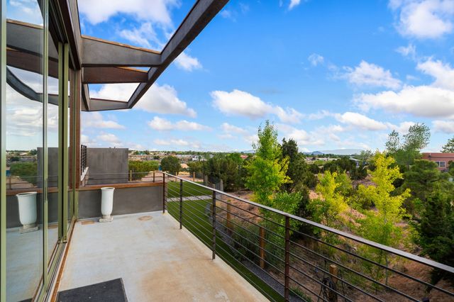 5025 Agua Fria Park, Santa Fe, NM 87507