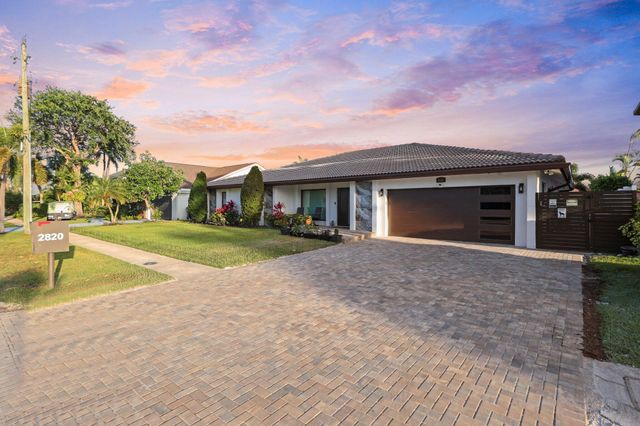 2820 NE 47th Street, Lighthouse Point, FL 33064