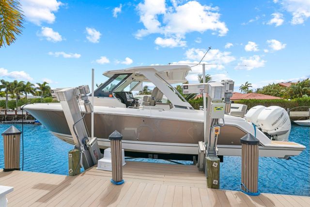 2820 NE 47th Street, Lighthouse Point, FL 33064