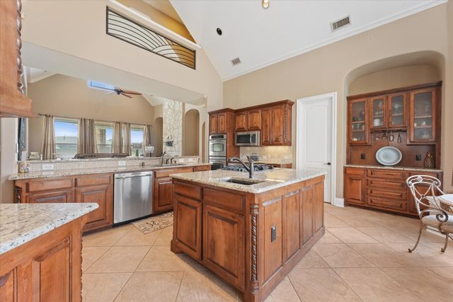 9770 County Road 483, Lavon, TX 75166
