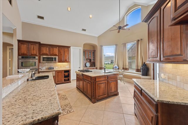 9770 County Road 483, Lavon, TX 75166