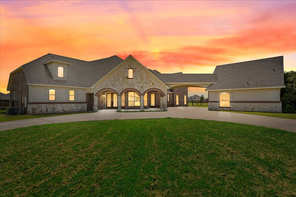 9770 County Road 483, Lavon, TX 75166