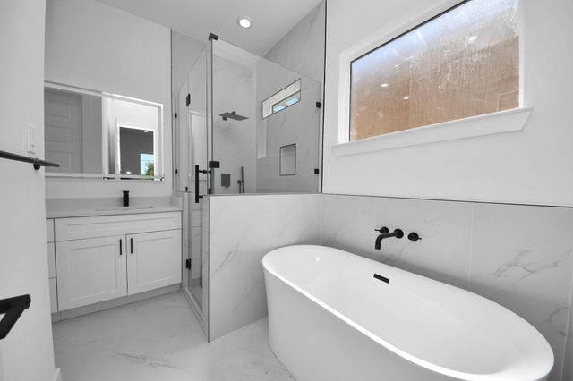 3310 Hardy Street, Houston, TX 77009