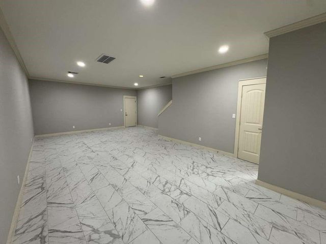 5802 Twisted Pine Court D, Houston, TX 77039