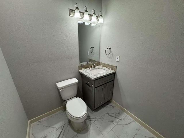 5802 Twisted Pine Court D, Houston, TX 77039