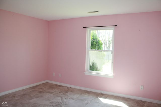 612 Woodfield Circle, Avon, IN 46123